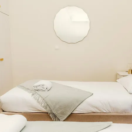 Villa Elderflower #10 *