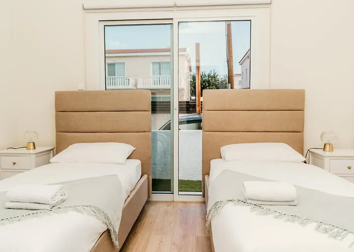 Elderflower #10 Peyia